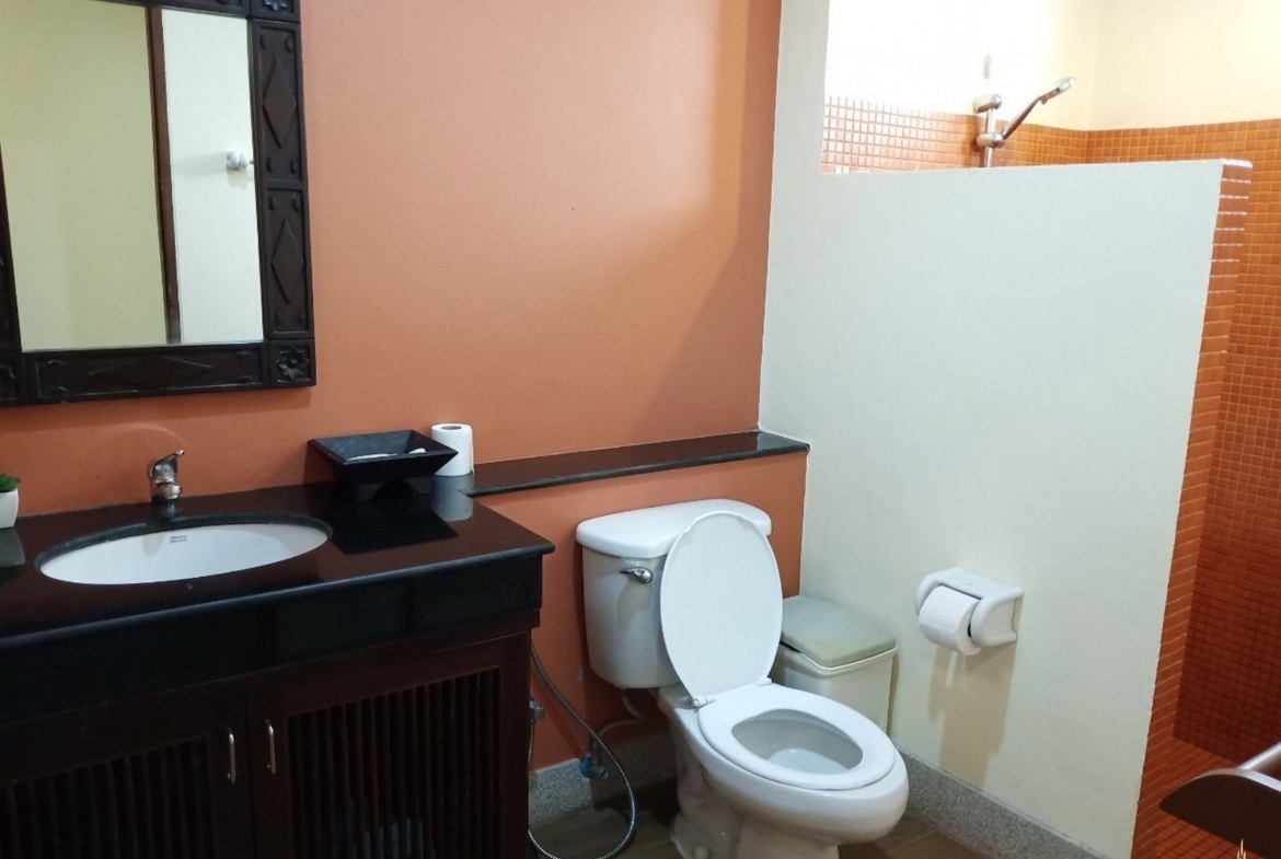 3 bedrooms villa for rent at Rawai