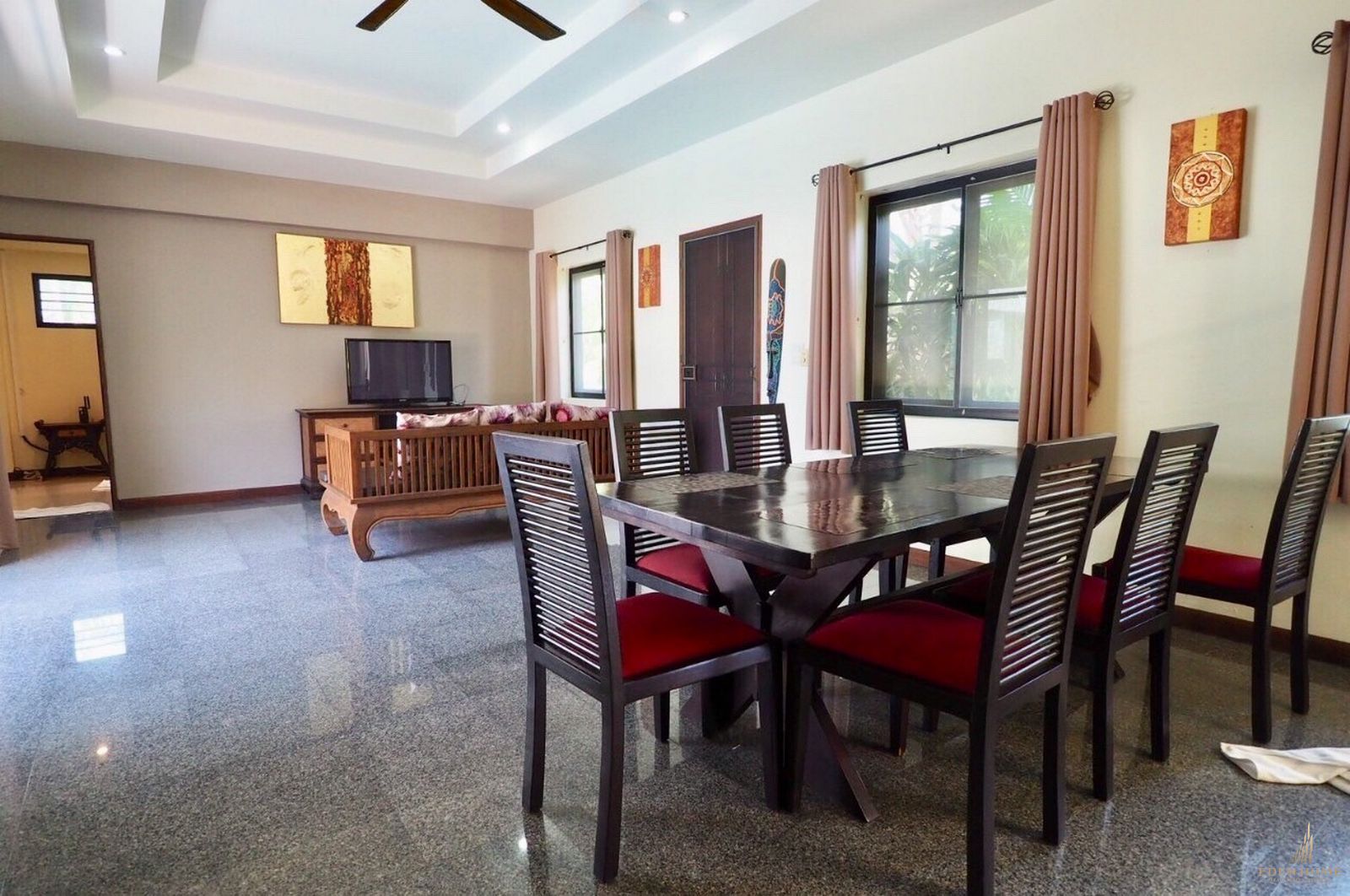 3 bedrooms villa for rent at Rawai