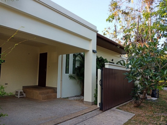 3 bedrooms villa for rent at Rawai