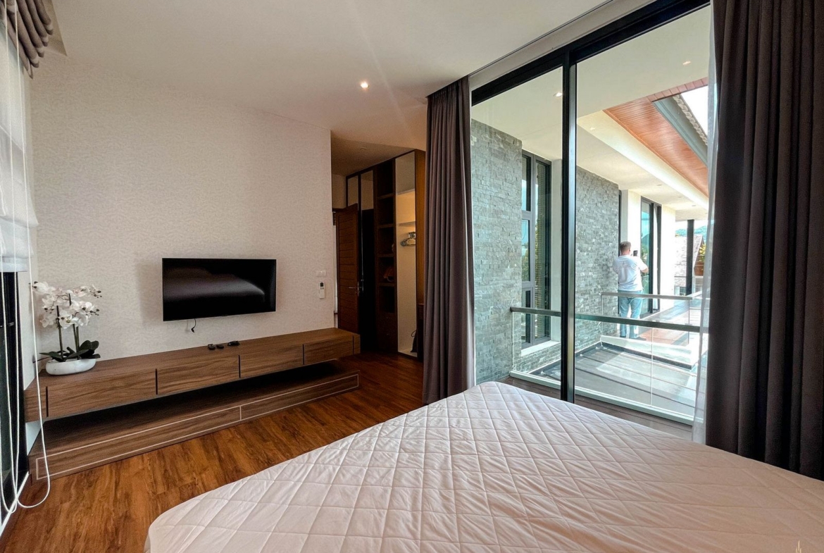 Modern Villa for Rent and Sale in Koh Keaw