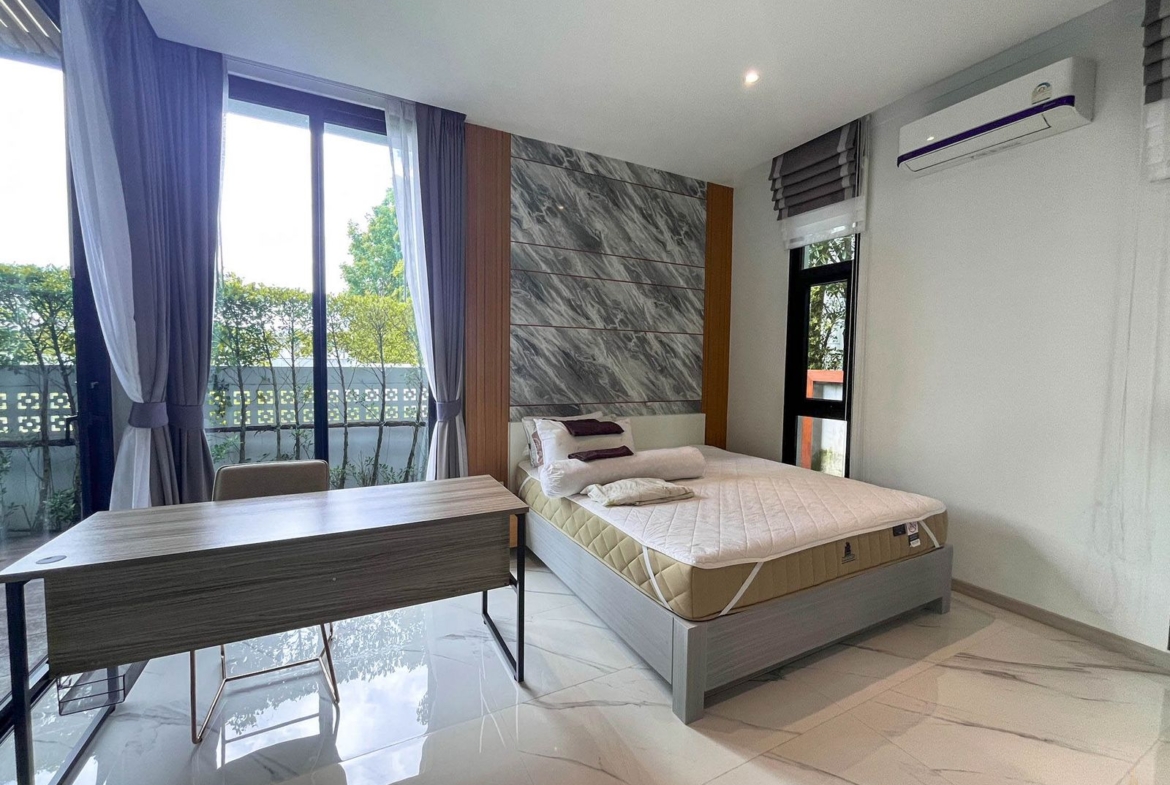 Modern Villa for Rent and Sale in Koh Keaw