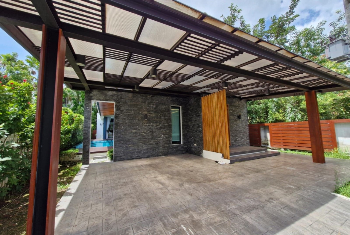 Modern Villa for Rent and Sale in Koh Keaw