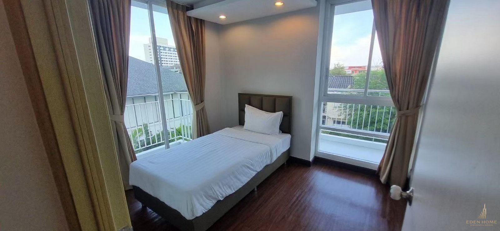 2 Bedrooms for rent in Phuket town