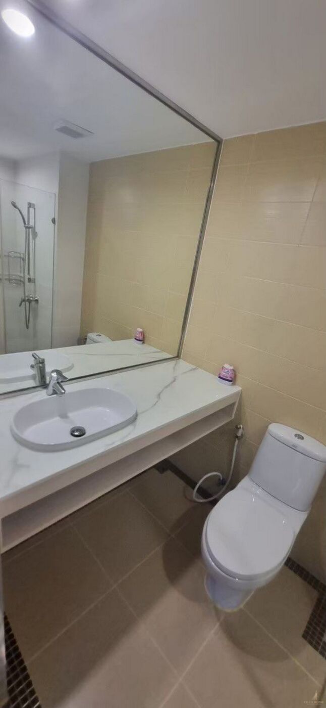 2 Bedrooms for rent in Phuket town
