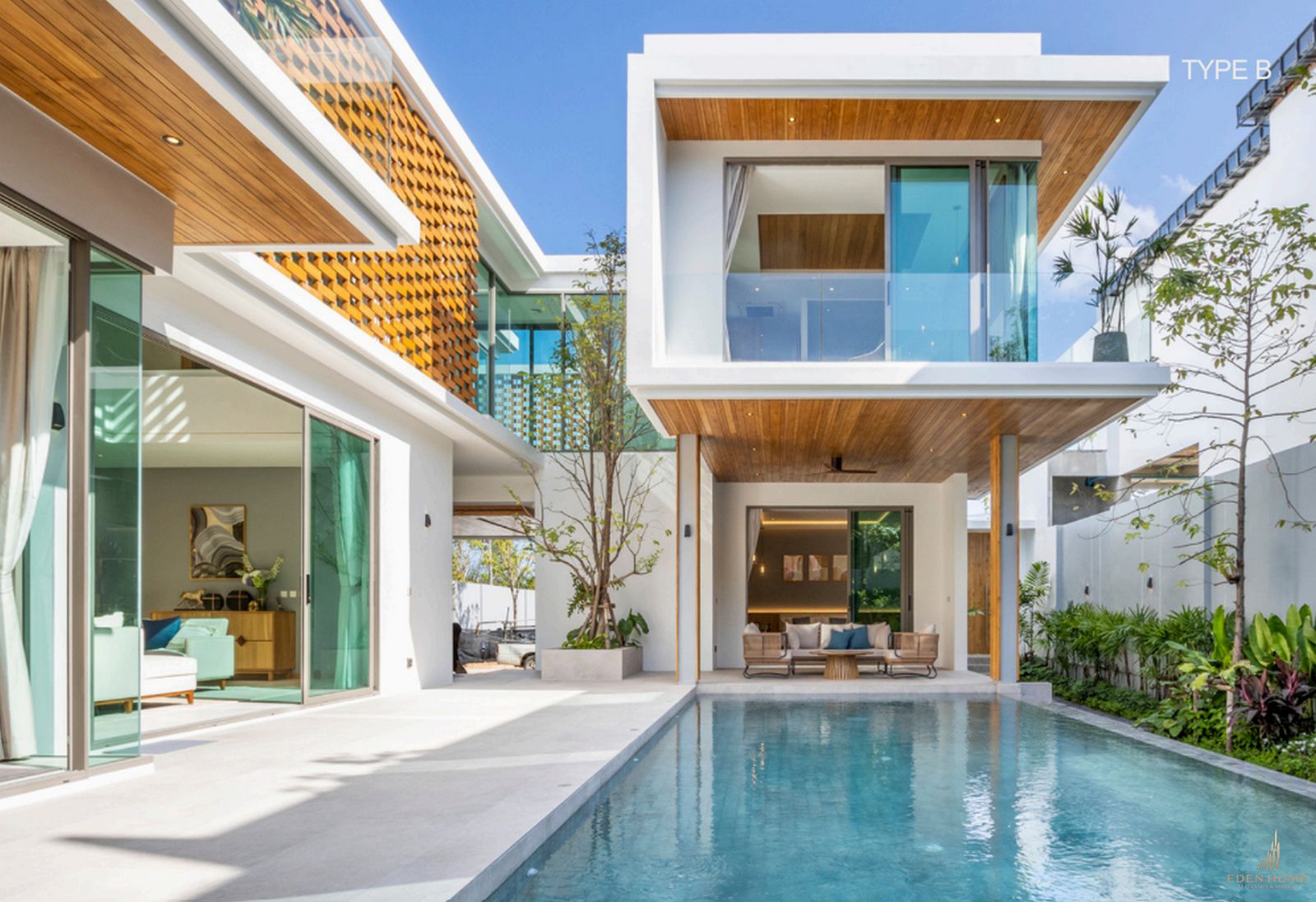 Life luxury villa in Bangtao For sale