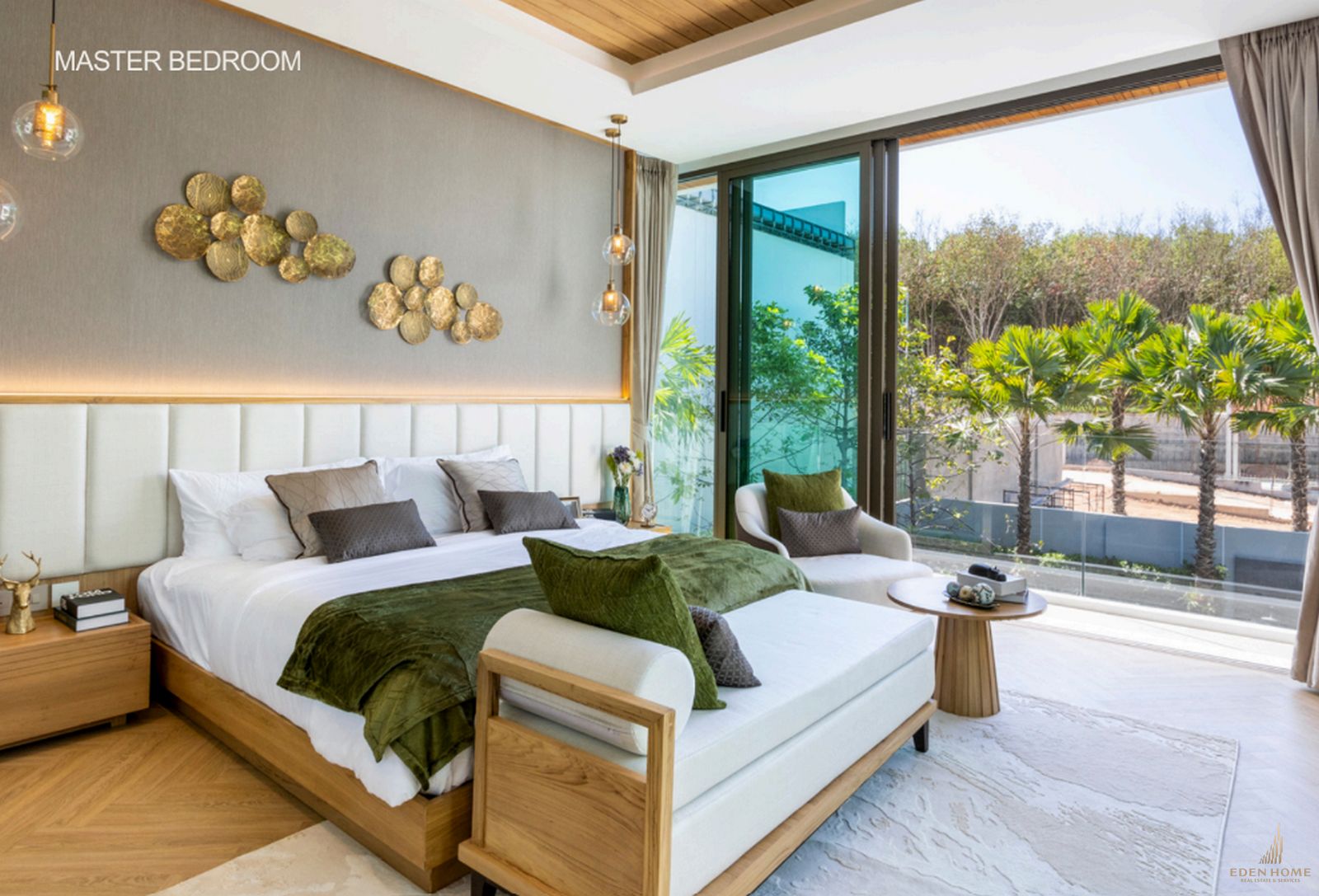 Life luxury villa in Bangtao For sale