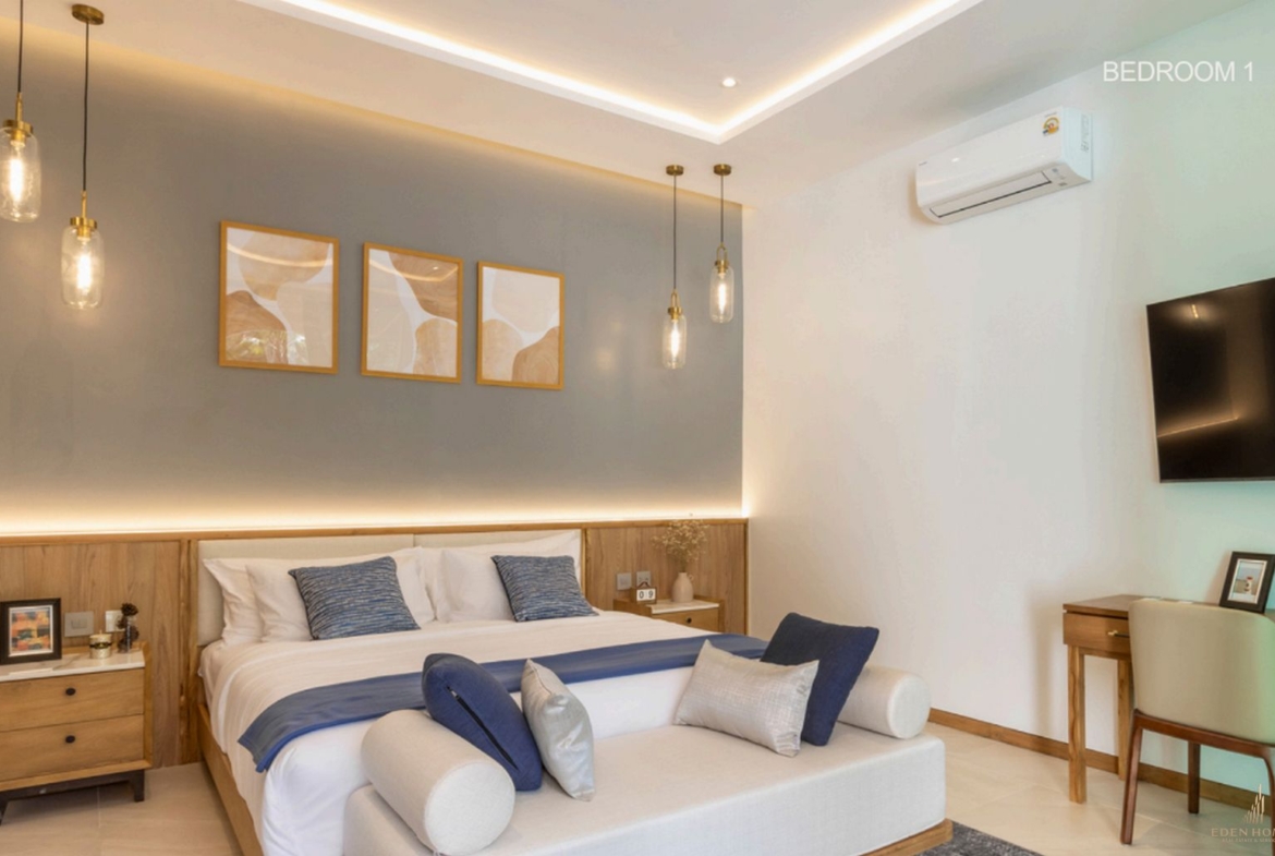 Life luxury villa in Bangtao For sale