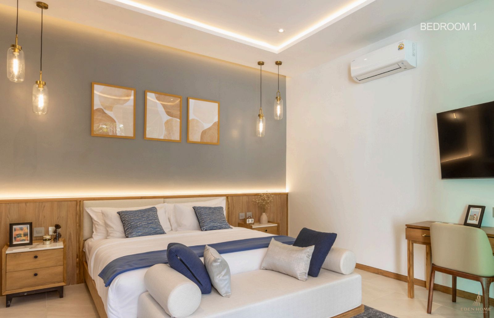 Life luxury villa in Bangtao For sale