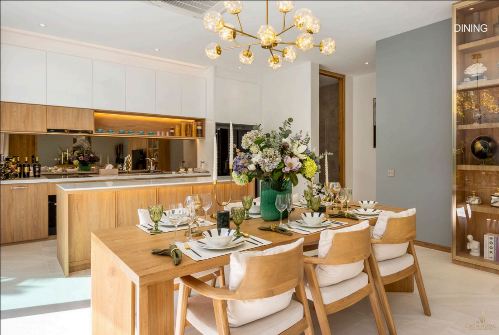 Life luxury villa in Bangtao For sale