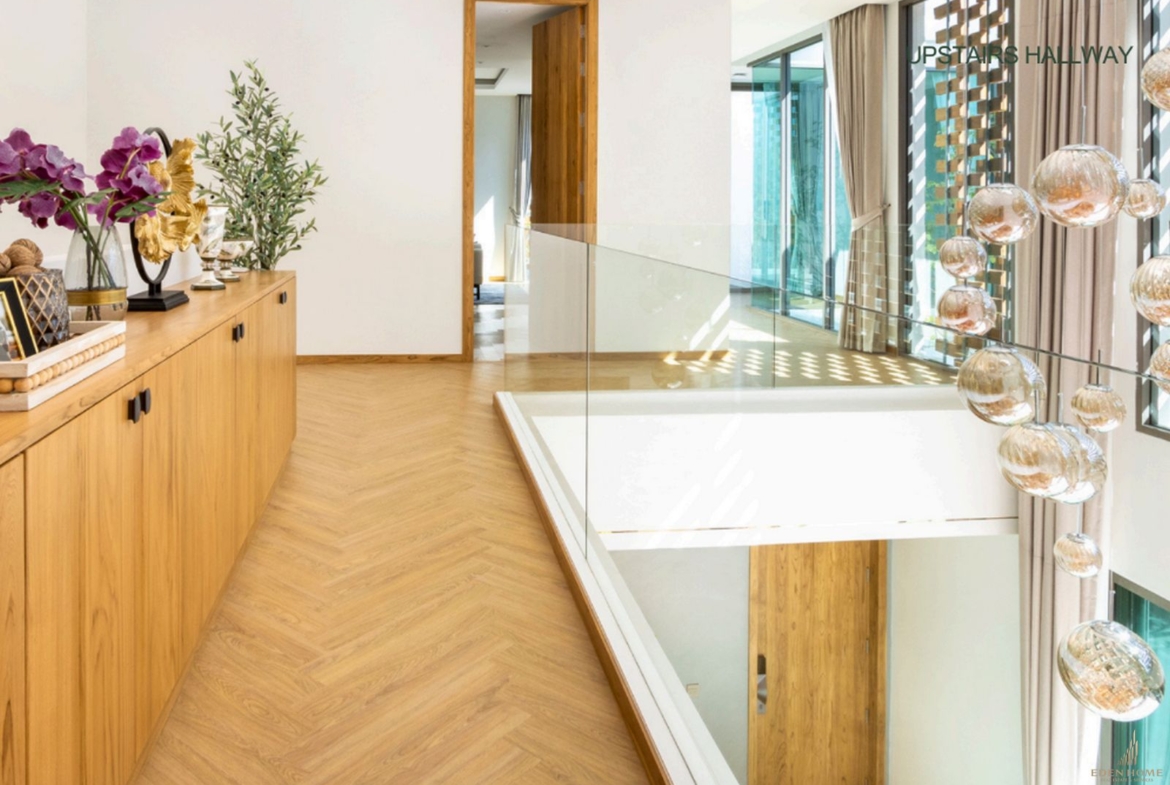 Life luxury villa in Bangtao For sale