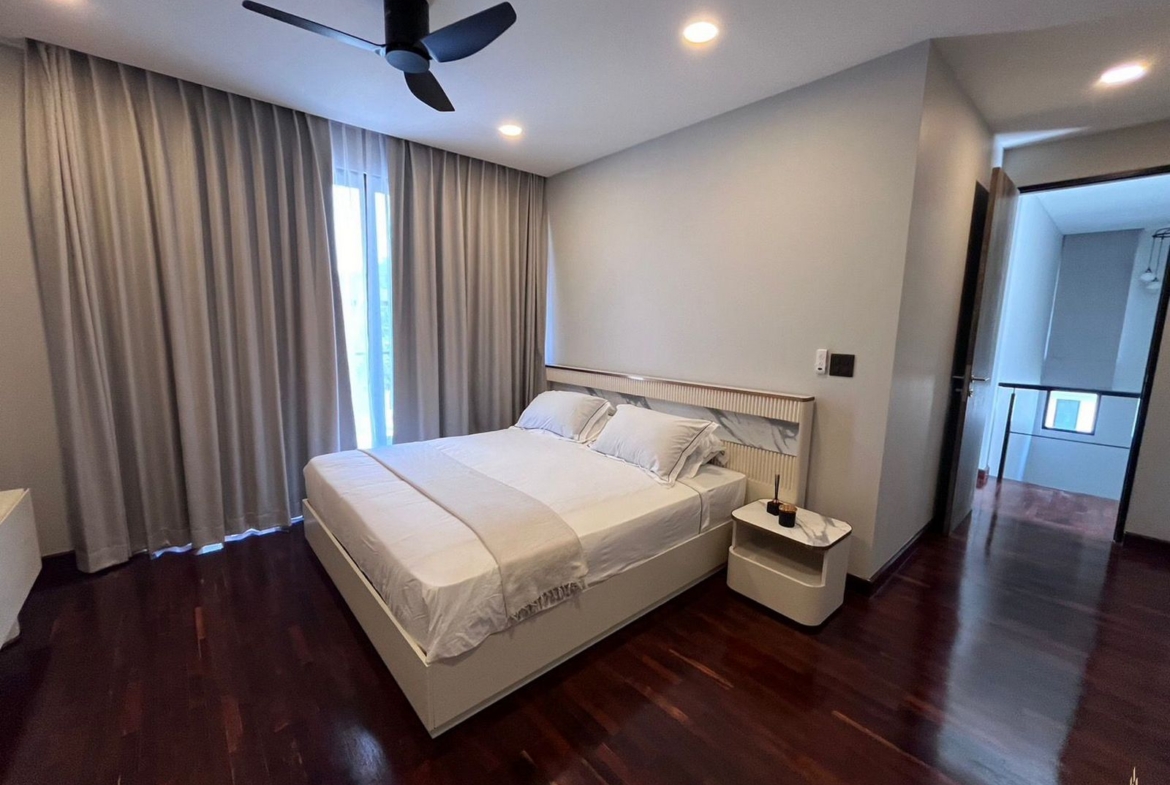 3 bedrooms villa for rent and sale in Kathu