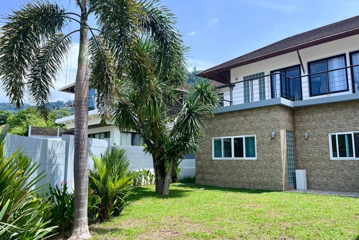 3 bedrooms villa for rent and sale in Kathu