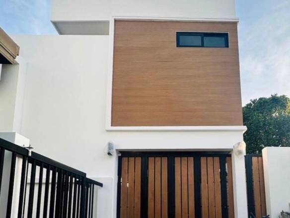 New Pool Villa in Paklok for sale