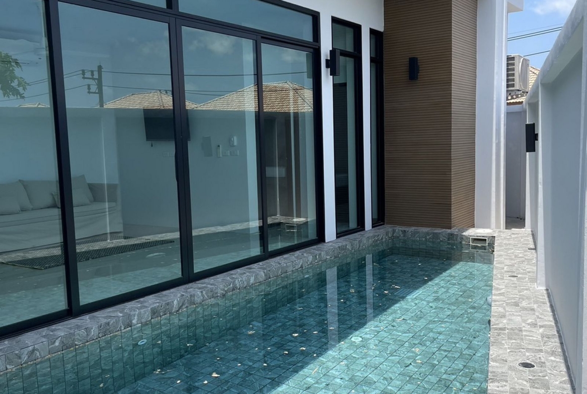 New Pool Villa in Paklok for sale