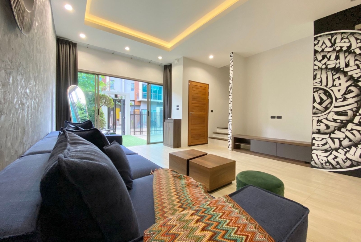 House for sale in Chalong