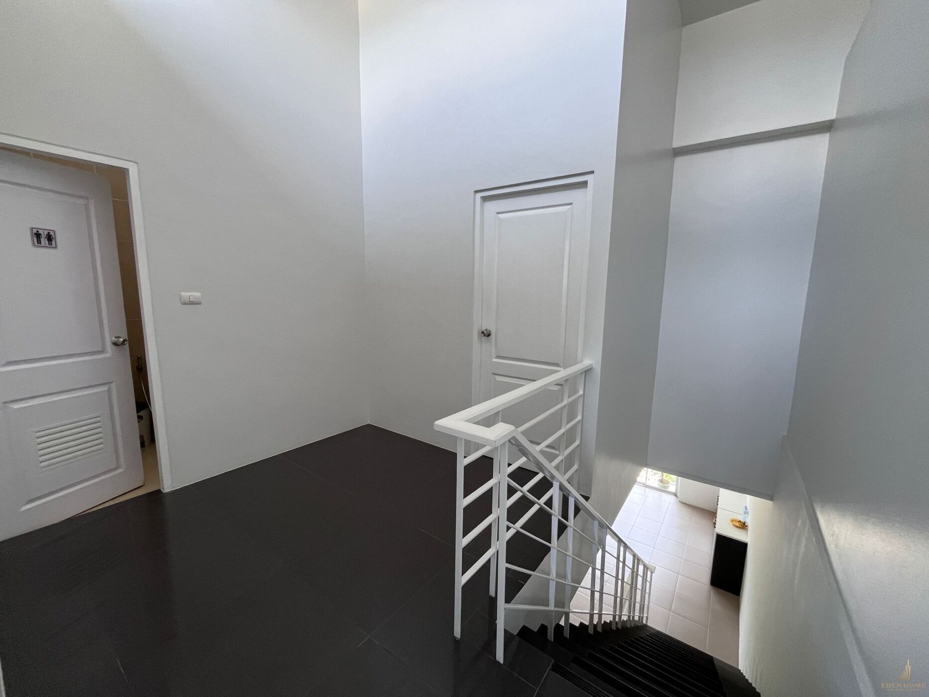 Spacious 3.5-Storey Commercial Building with Mezzanine