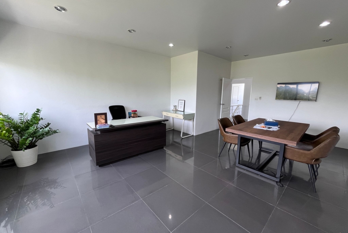 Spacious 3.5-Storey Commercial Building with Mezzanine