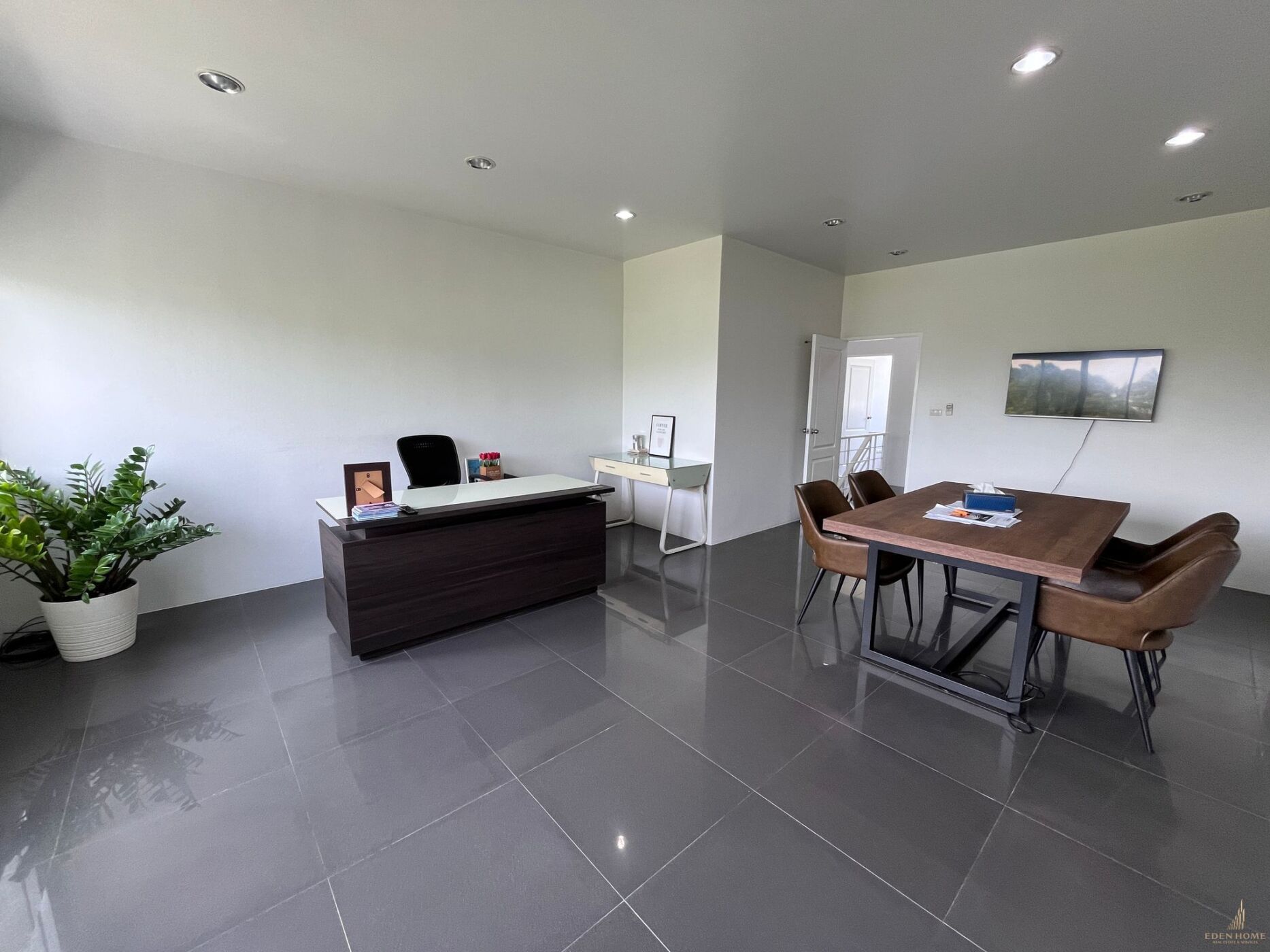 Spacious 3.5-Storey Commercial Building with Mezzanine