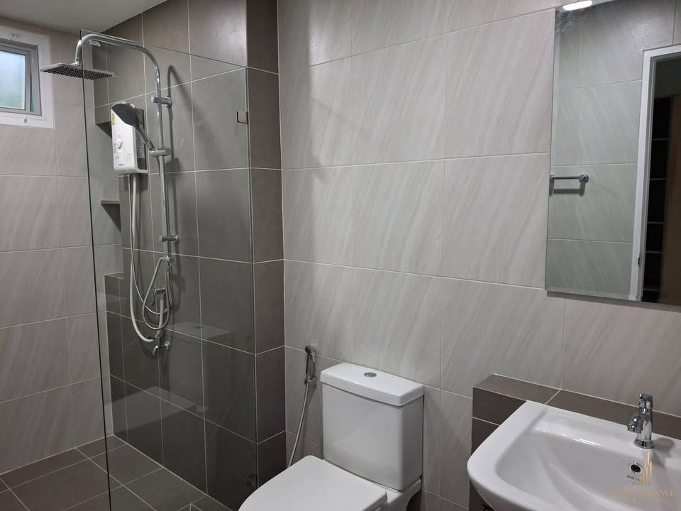 Brand new townhouse in Chalong for rent