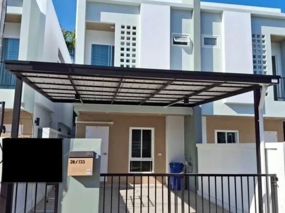Brand new townhouse in Chalong for rent