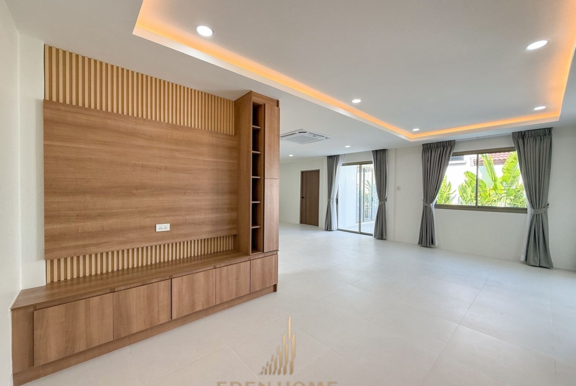 🏛️ Luxury Pool Villa at Siwalee 2 Chalong – By Land and Houses