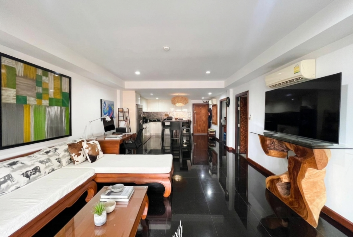 🪵 NORTHERN CHARM IN RAWAI | EXPANSIVE 2BR RESIDENCE 🍂