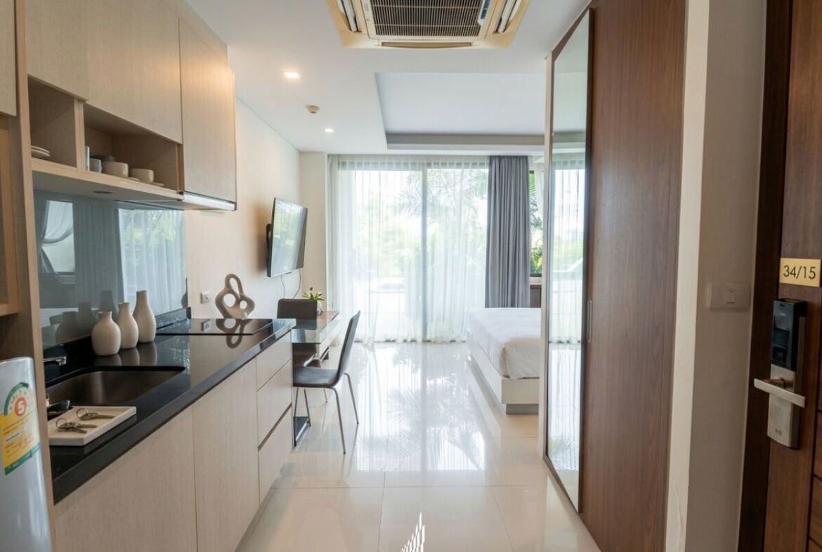 🌴 JAPANDI JEM AT TREE CONDO | DIRECT POOL ACCESS ✨