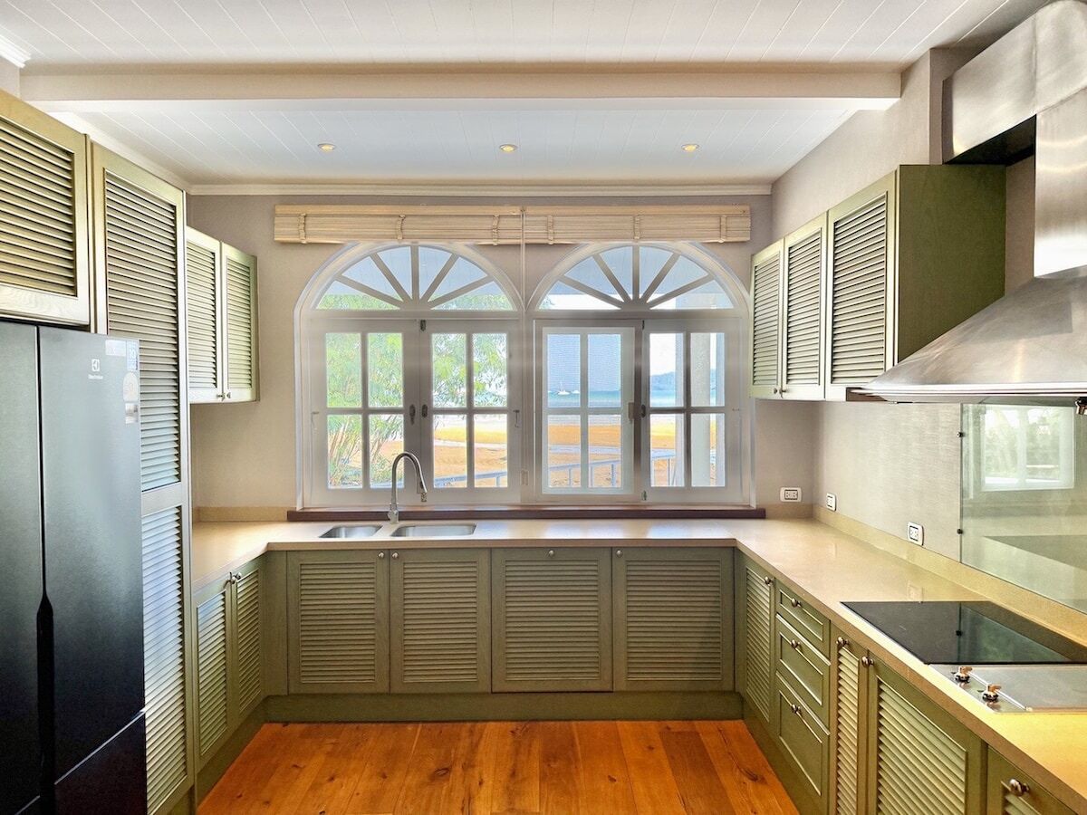 🌊 ULTRA-LUXURY BRAND-NEW RENOVATED BEACHFRONT VILLA — CHALONG 🏝️