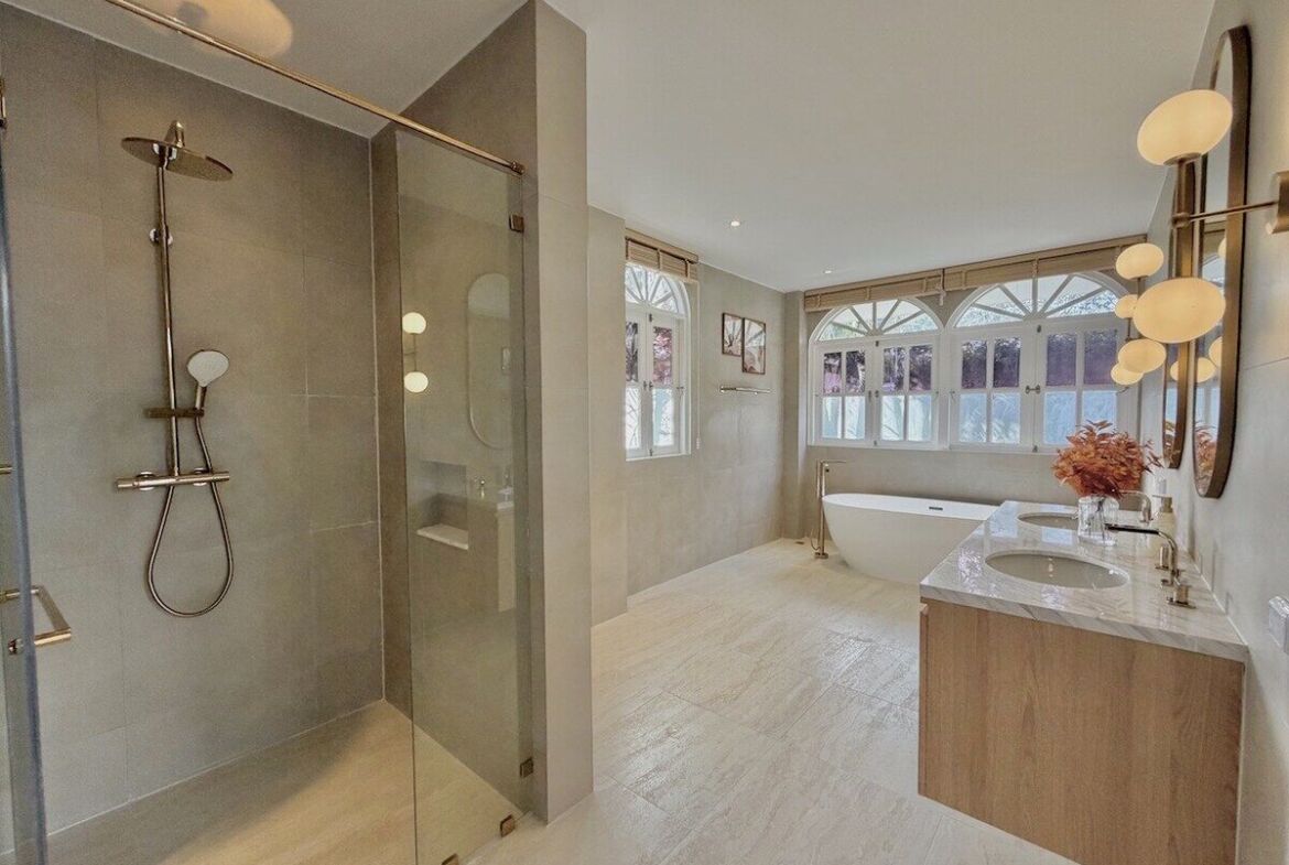 🌊 ULTRA-LUXURY BRAND-NEW RENOVATED BEACHFRONT VILLA — CHALONG 🏝️