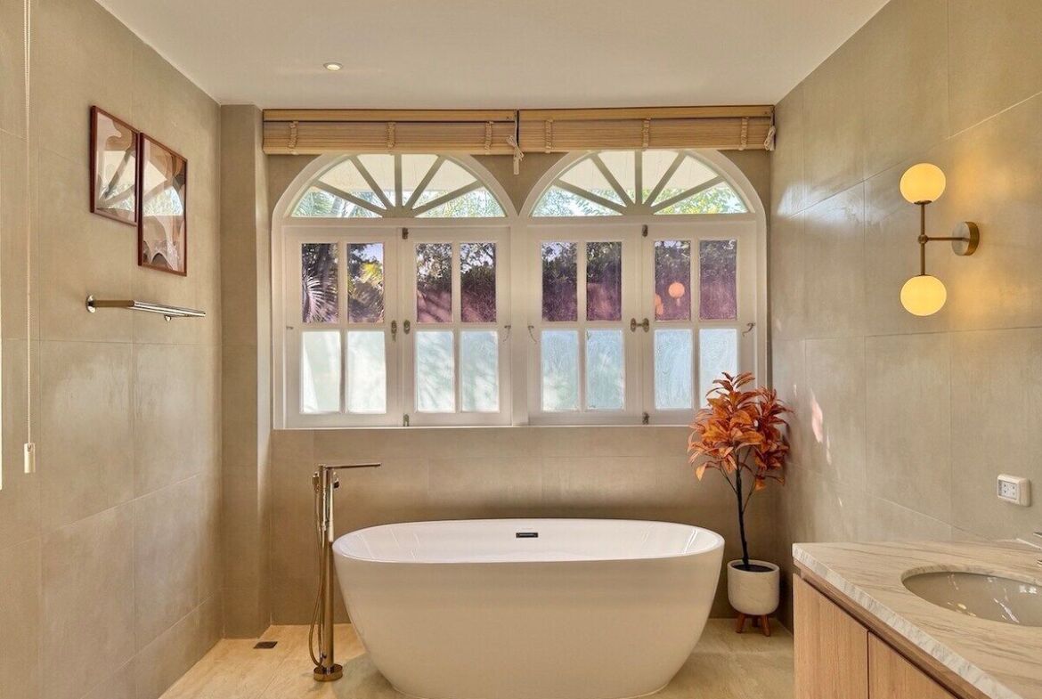 🌊 ULTRA-LUXURY BRAND-NEW RENOVATED BEACHFRONT VILLA — CHALONG 🏝️