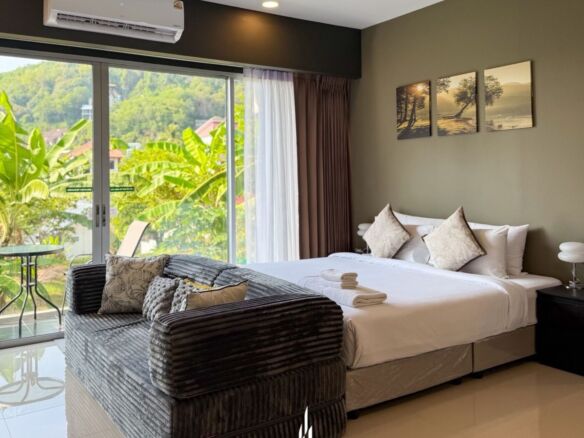 ⛰️ HIGH-YIELD INVESTMENT RETREAT — THE CHIC CONDOMINIUM KARON 🌊