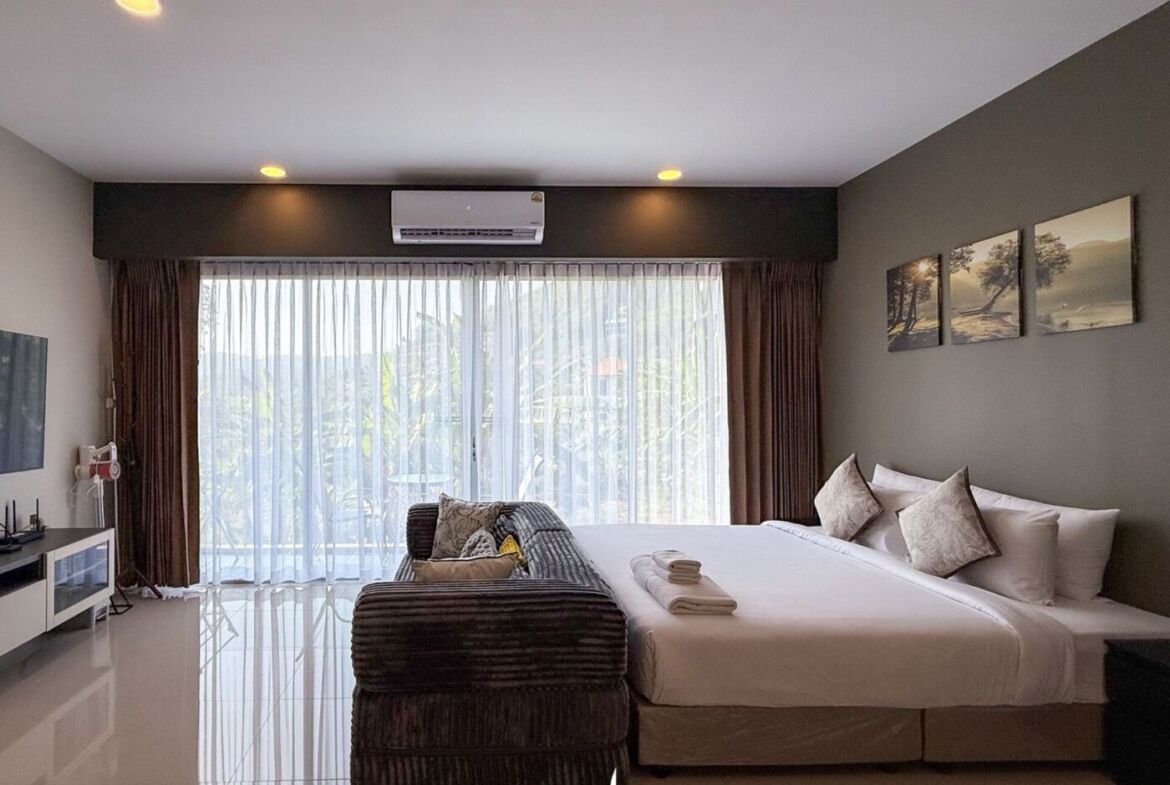 ⛰️ HIGH-YIELD INVESTMENT RETREAT — THE CHIC CONDOMINIUM KARON 🌊