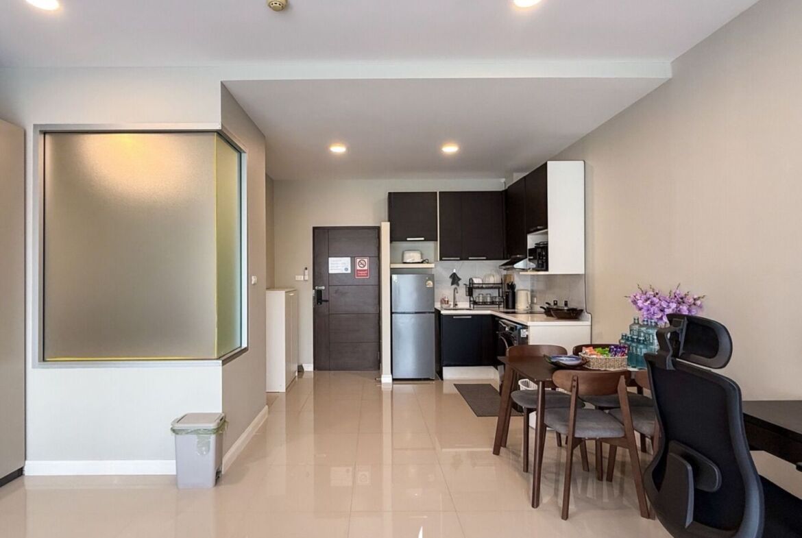 ⛰️ HIGH-YIELD INVESTMENT RETREAT — THE CHIC CONDOMINIUM KARON 🌊