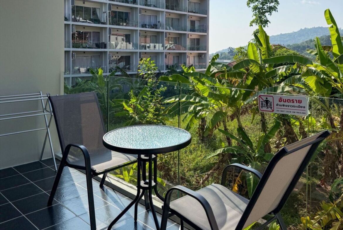 ⛰️ HIGH-YIELD INVESTMENT RETREAT — THE CHIC CONDOMINIUM KARON 🌊