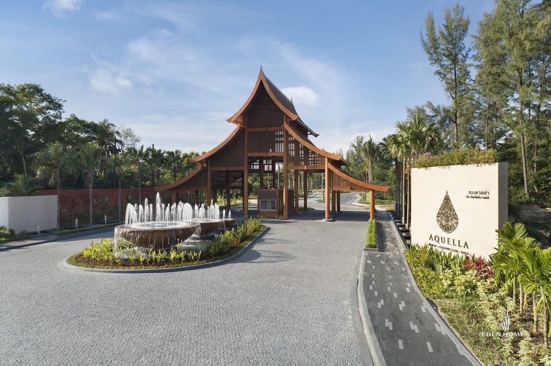 AQUELLA   Lakeside Pool Villas