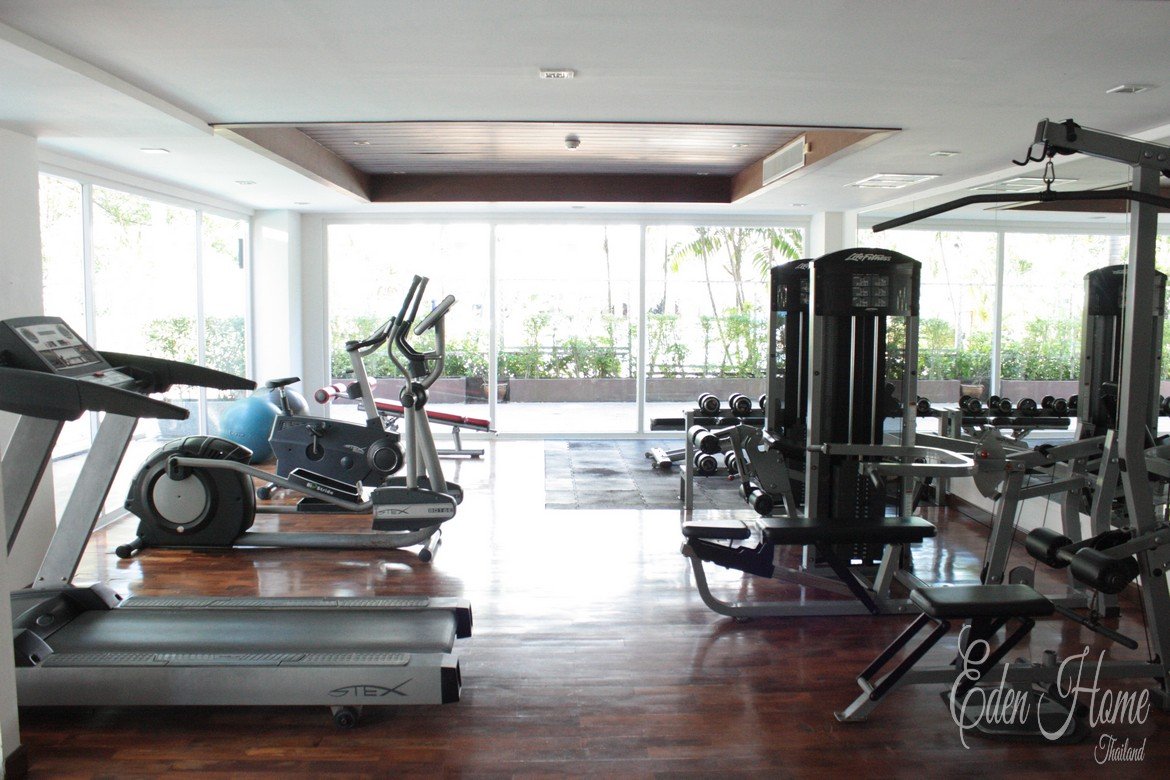 Spacious 2 bedroom condo, Patong