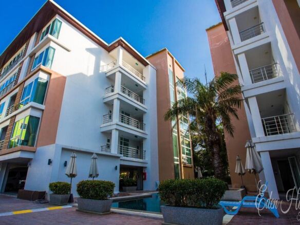 Spacious 2 bedroom condo, Patong