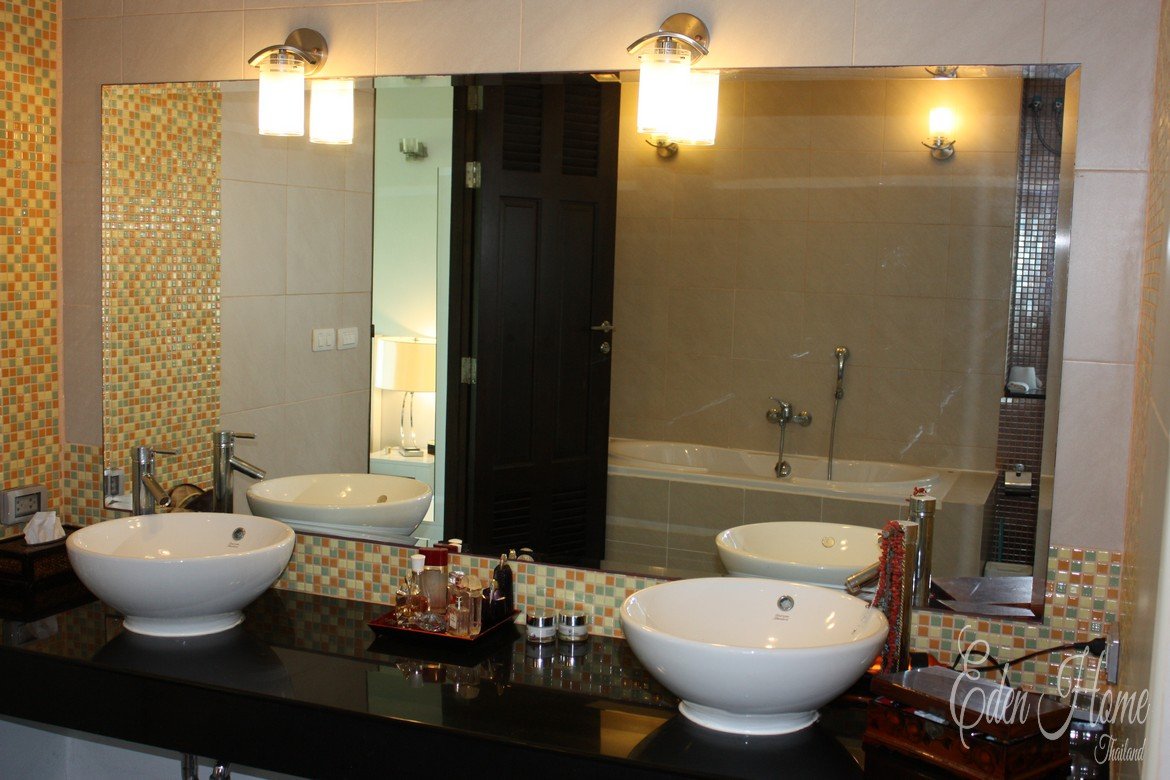 Spacious 2 bedroom condo, Patong