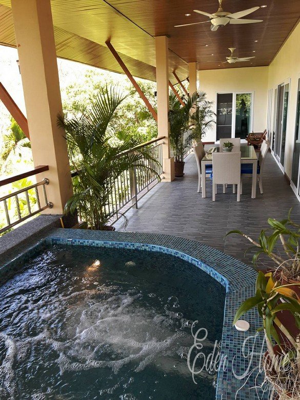 Outstanding 3 Bedroom Penthouse with golf and mountain view for rent