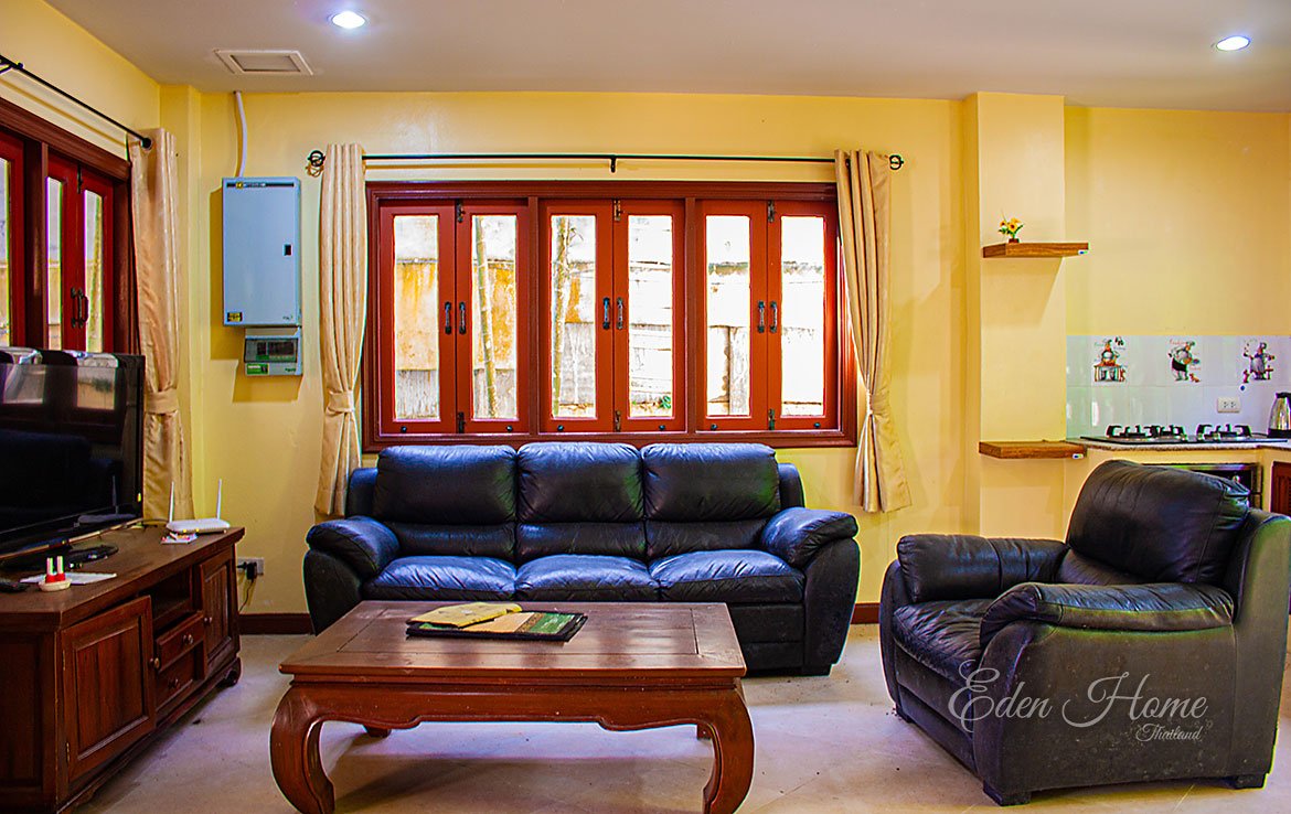apartment's living room