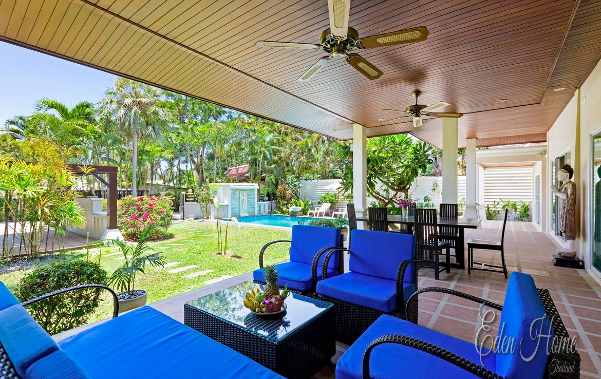 Holiday Pool Villa 3 Bedroom, Rawai