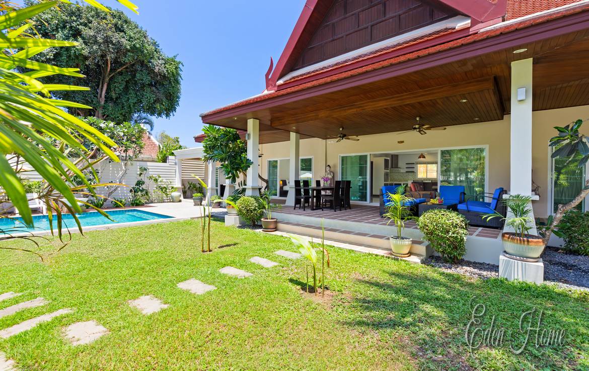 Holiday Pool Villa 3 Bedroom, Rawai