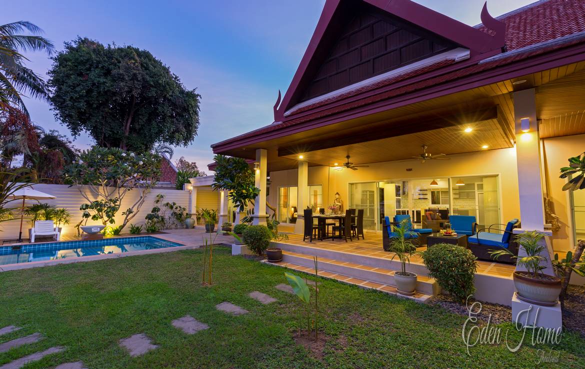 Holiday Pool Villa 3 Bedroom, Rawai