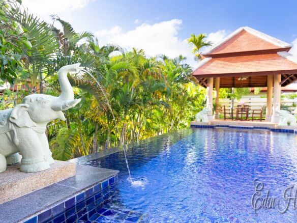 Pool villa in Luxury Estate, 3 Bedroom , Naiharn
