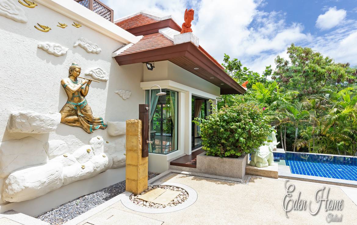 Pool villa in Luxury Estate, 3 Bedroom , Naiharn