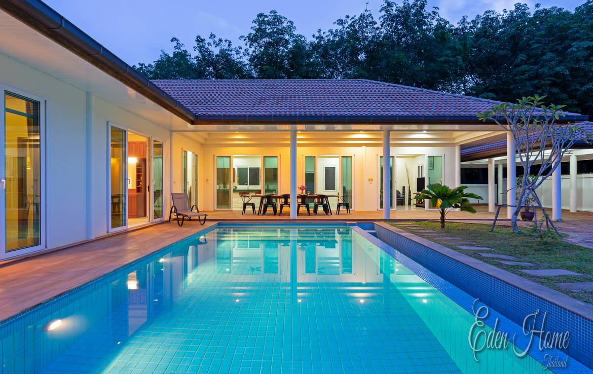 Luxurious Villa, 4 Bedroom, Rawai