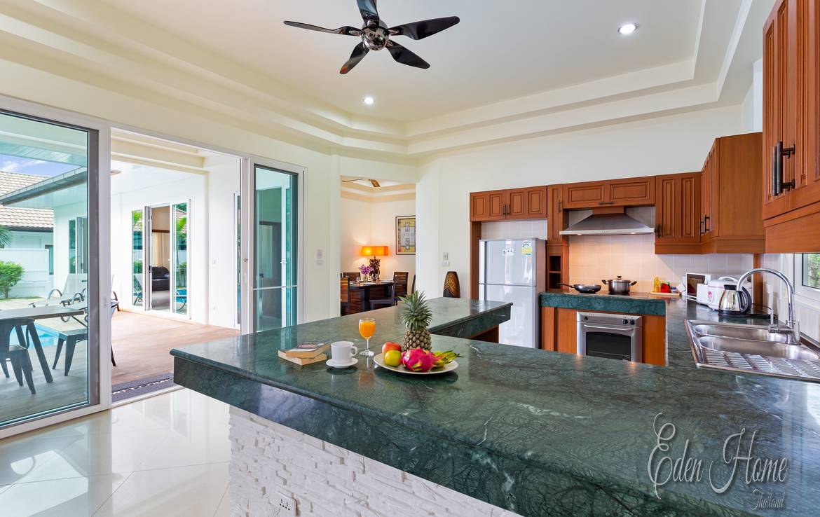 Luxurious Villa, 4 Bedroom, Rawai