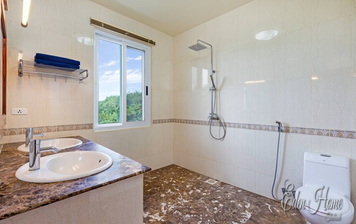 Luxurious Villa, 4 Bedroom, Rawai
