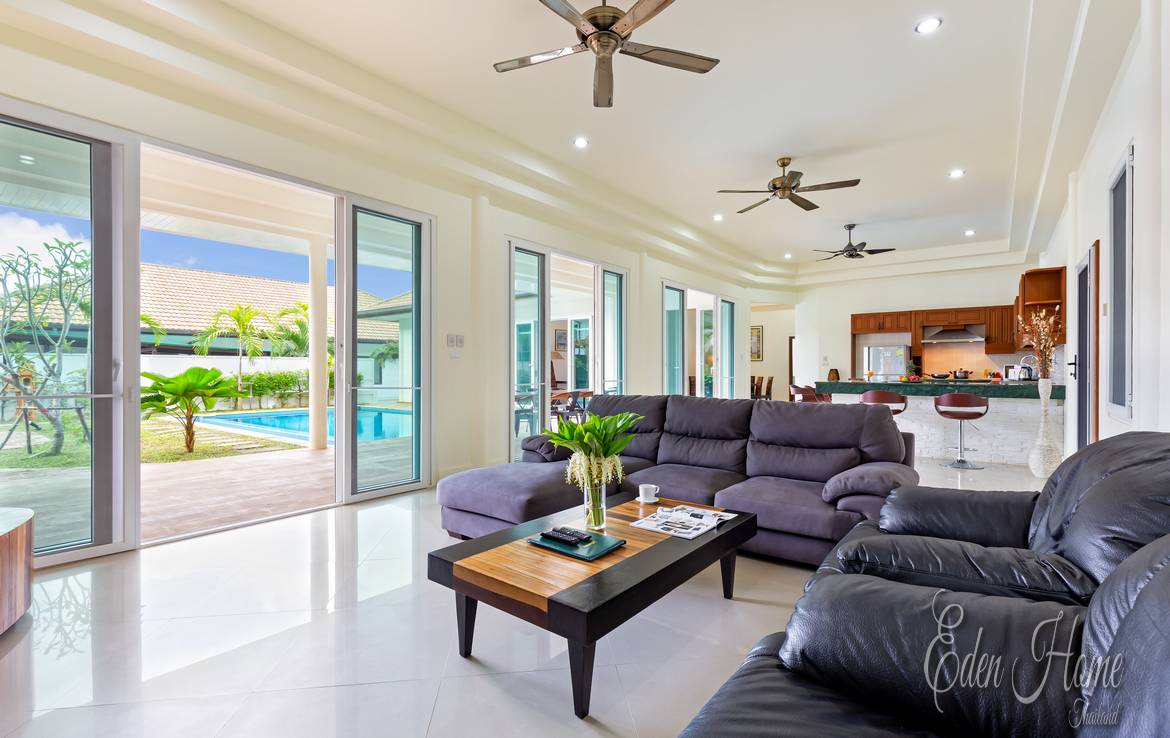 Luxurious Villa, 4 Bedroom, Rawai