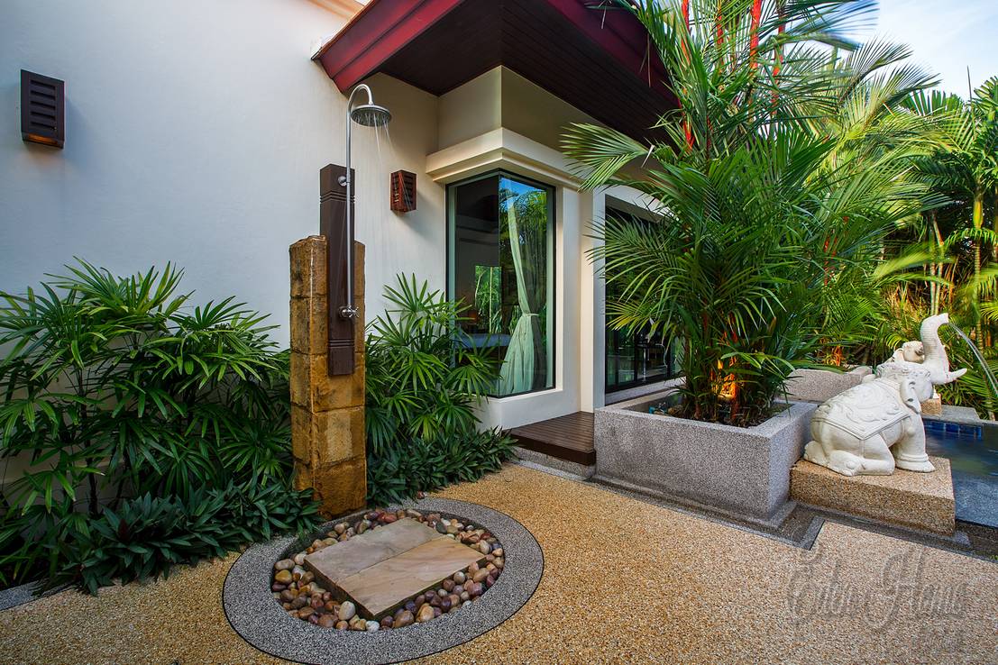 Villa Iagap in Naiharn – 3 Bedroom Pool Villa